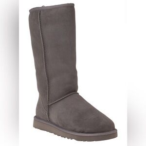 Grey Ugg Classic Tall II, size 7